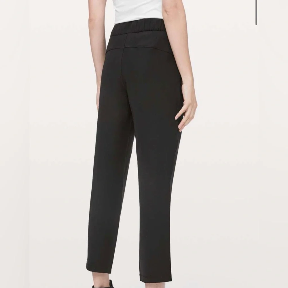 Lululemon Athletica On the Fly pants woven. - Picture 3 of 8